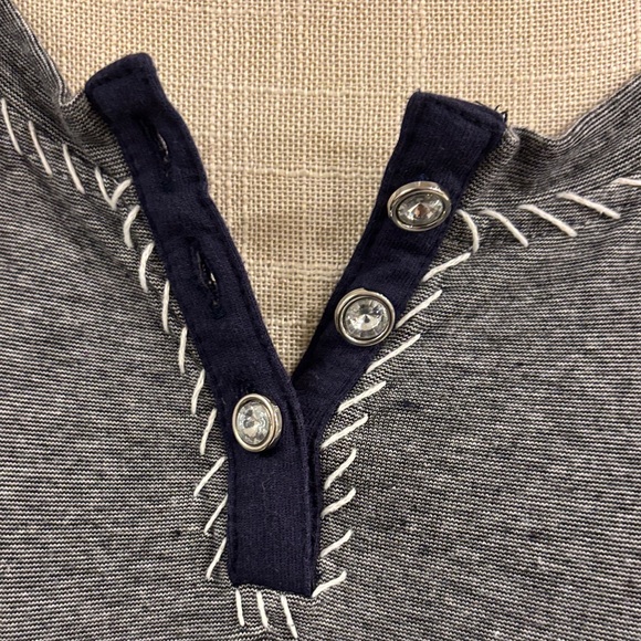 Cowgirl Up Gray Long Sleeve 3 Button Women's Top with Rhinestone Accents Large - Picture 4 of 10